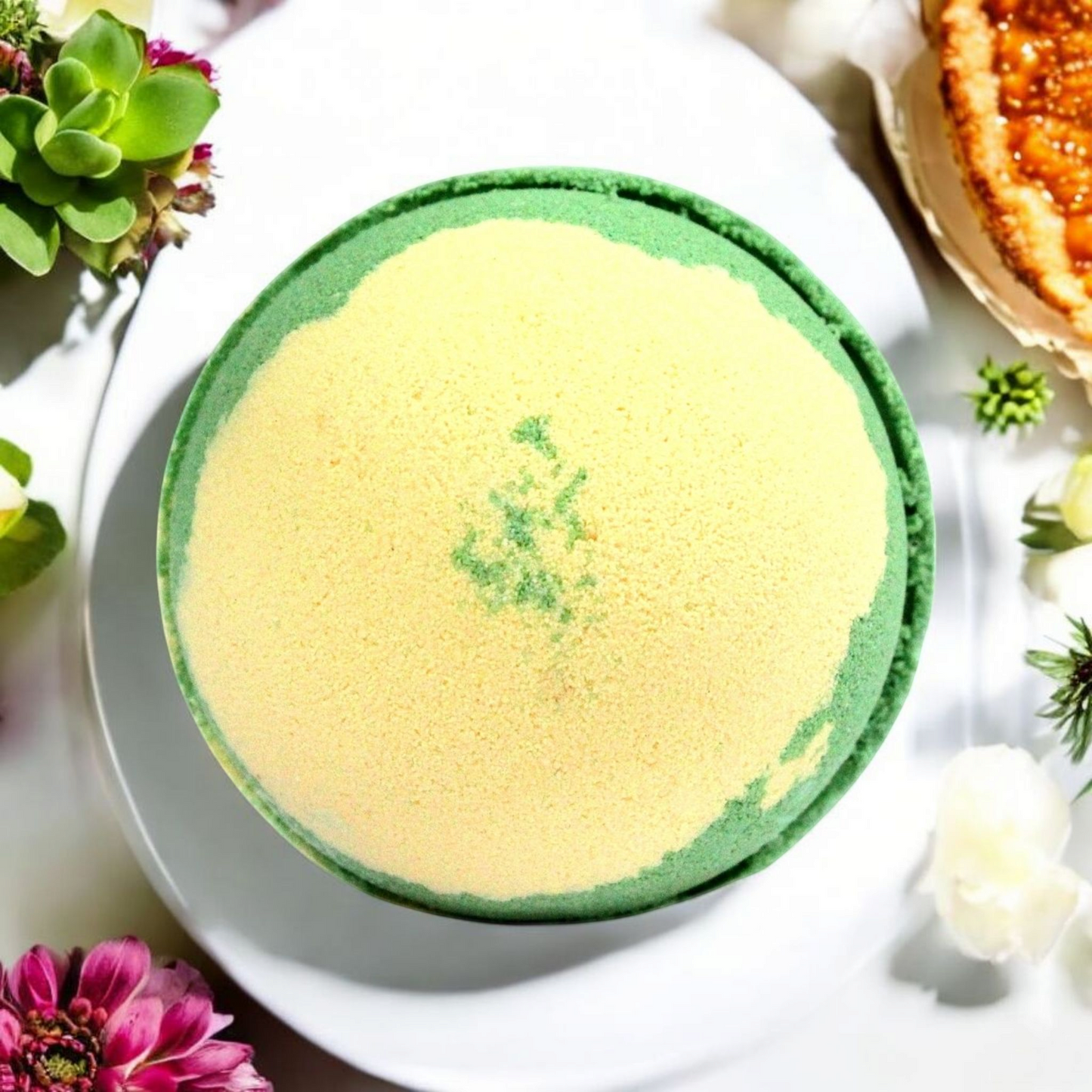 Apple Pie & Custard Jumbo Bath Bomb