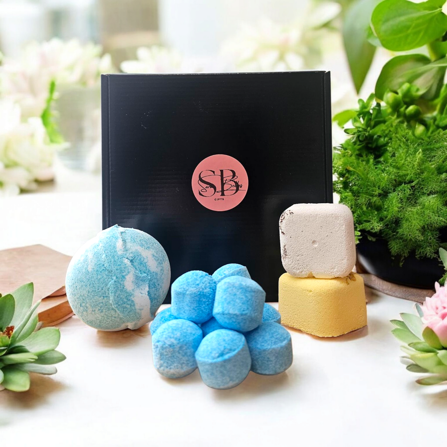 Bath Bomb Gift Sets – Jumbo 180g Bath Bomb | Mini Bath Bombs | 2 Shower Steamers | Handmade UK | Vegan | Natural | Cruelty-Free |