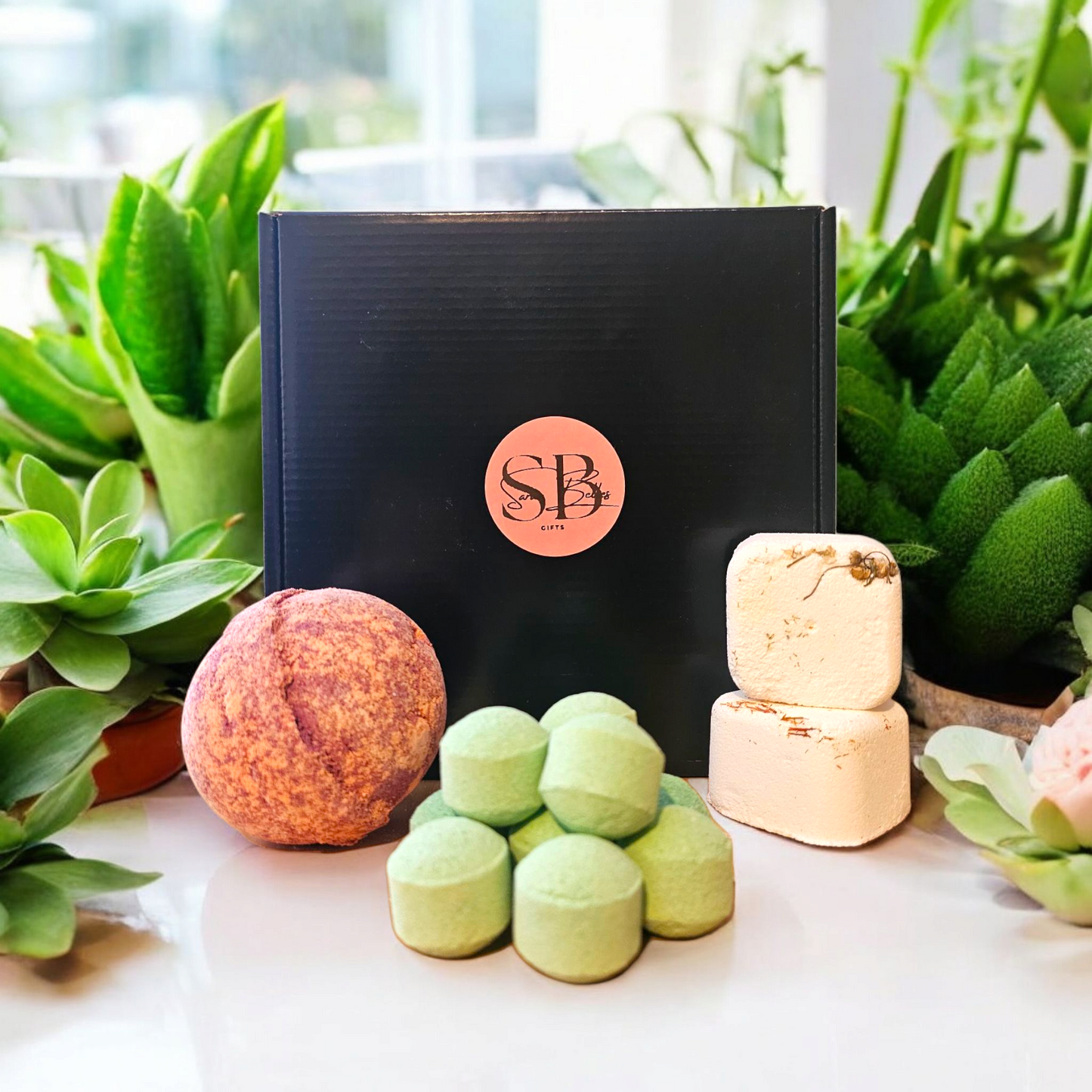 Bath Bomb Gift Sets – Jumbo 180g Bath Bomb | Mini Bath Bombs | 2 Shower Steamers | Handmade UK | Vegan | Natural | Cruelty-Free |