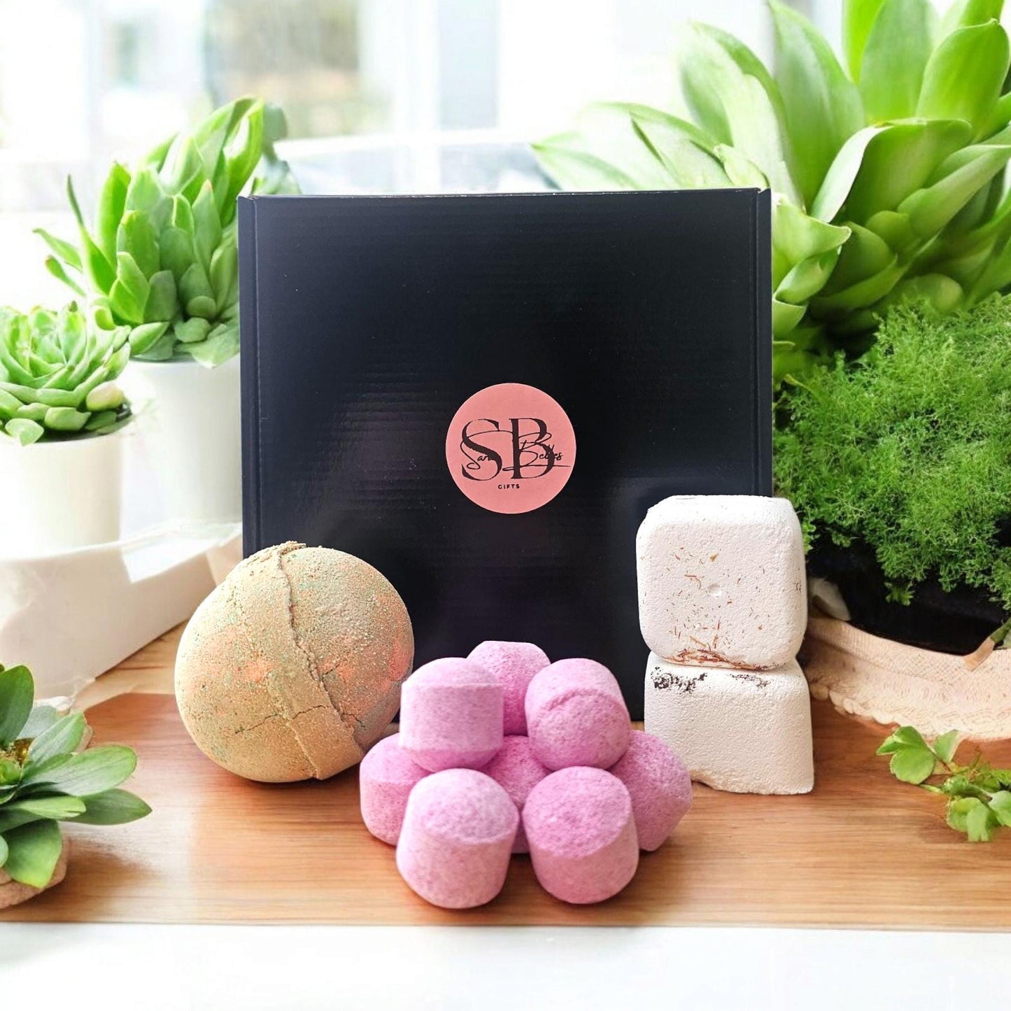 Bath Bomb Gift Sets – Jumbo 180g Bath Bomb | Mini Bath Bombs | 2 Shower Steamers | Handmade UK | Vegan | Natural | Cruelty-Free |