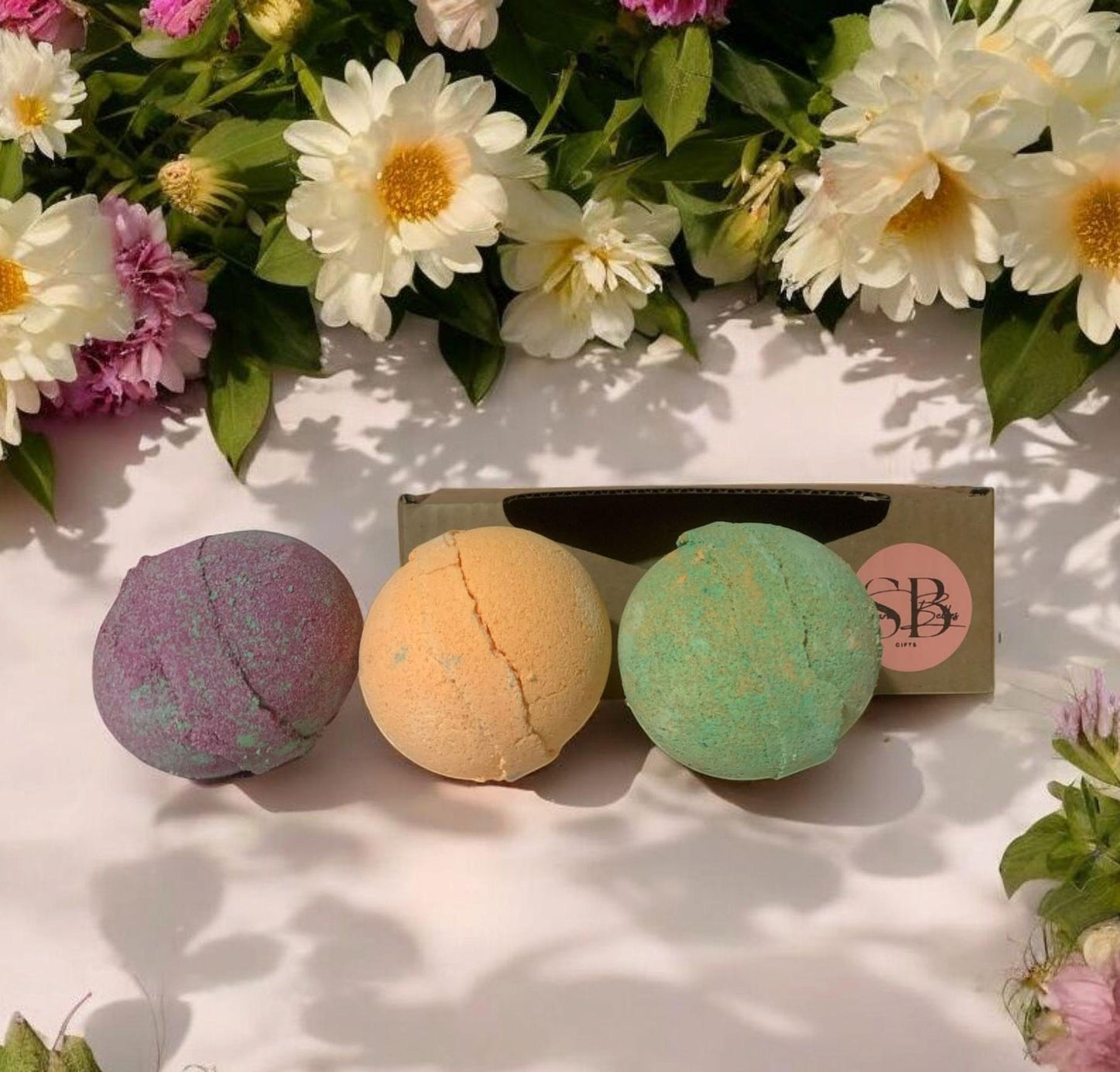 Sara Belles 3 Jumbo Bath Bomb Gift Set | The Fruity Collection | Vegan Friendly | Cruelty Free |
